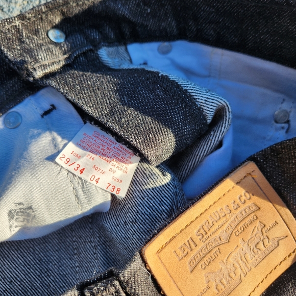 Vintage 1990s Deadstock Red Tab Charcoal Black Levi Jeans (26") - Picture 4 of 4